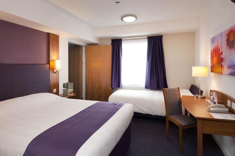 Premier Inn Bristol South المظهر الخارجي الصورة